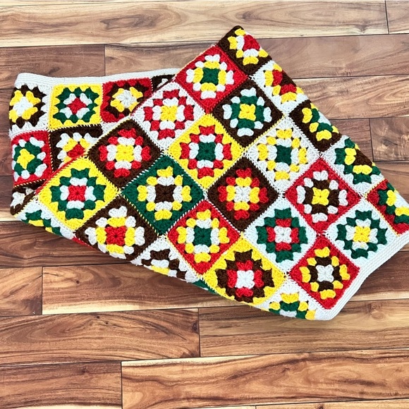 Vintage Small Wool Knitted Afghan Grannycore Retro Handmade Blanket Cabincore - Picture 3 of 4